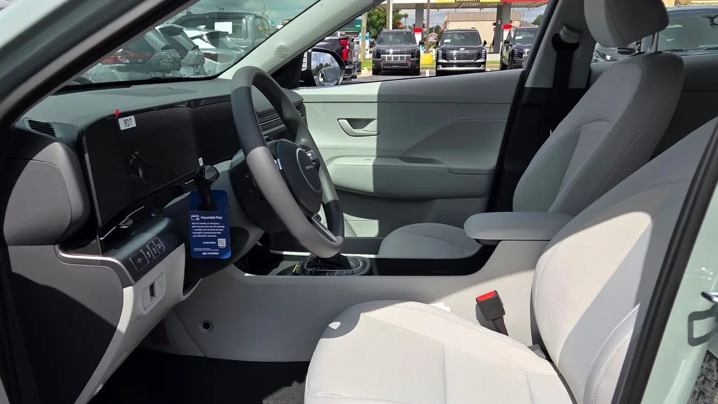 2026 Hyundai KONA SE