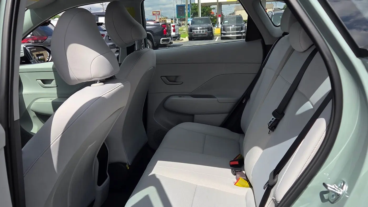 2026 Hyundai KONA SE