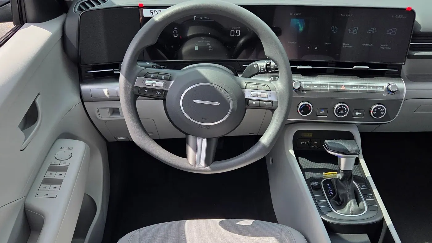 2026 Hyundai KONA SE