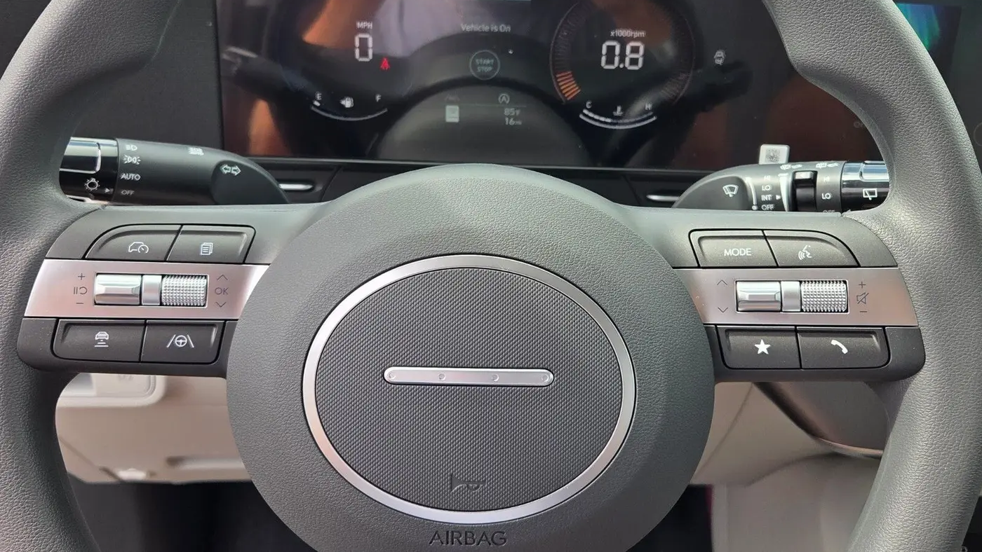 2026 Hyundai KONA SE