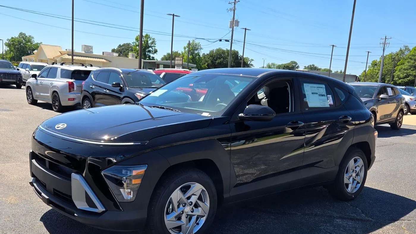 2026 Hyundai KONA SE