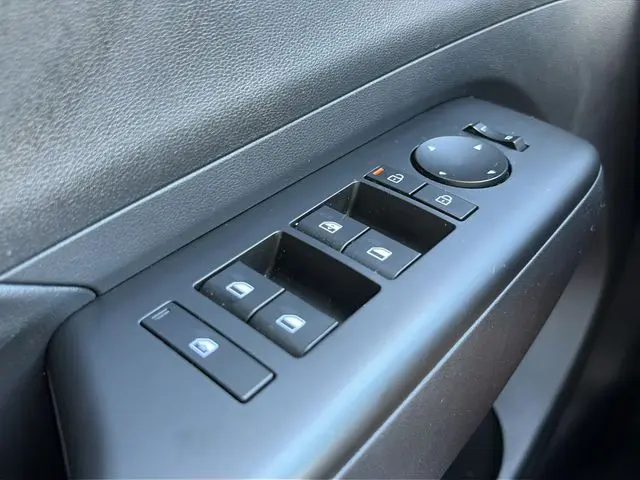 2024 Hyundai Kona - $21,597
