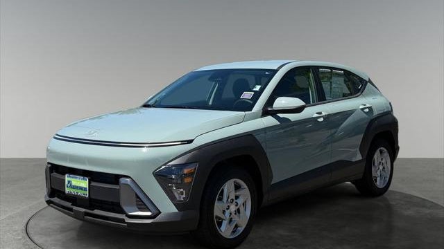 2025 Hyundai KONA SE