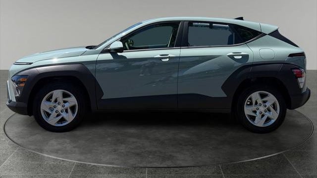 2025 Hyundai KONA SE