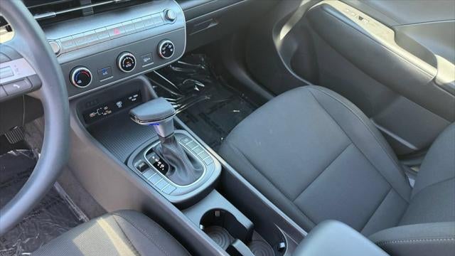 2025 Hyundai KONA SE