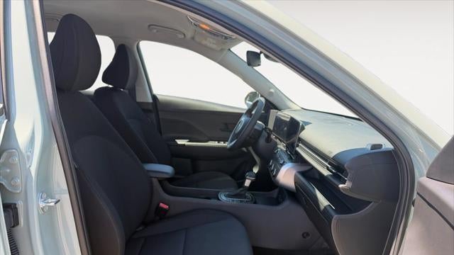 2025 Hyundai KONA SE