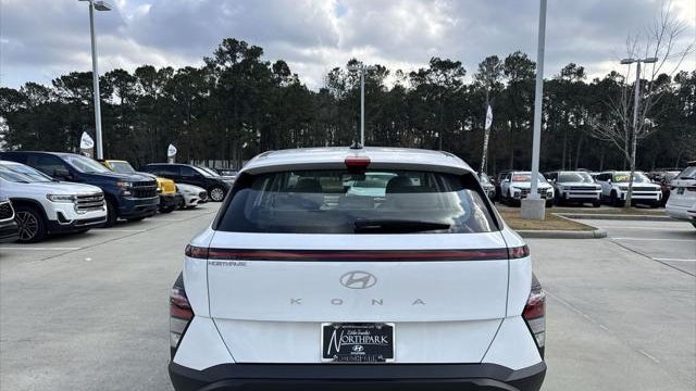 2026 Hyundai KONA SE