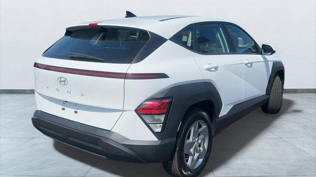 2024 Hyundai KONA SE