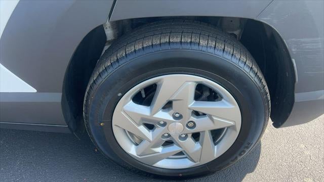 2024 Hyundai KONA SE