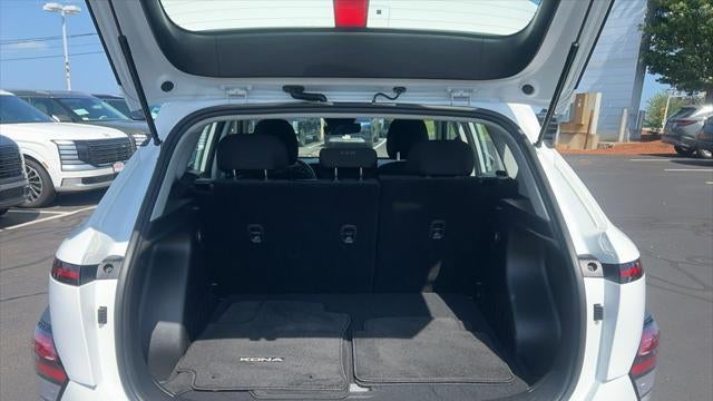 2024 Hyundai KONA SE