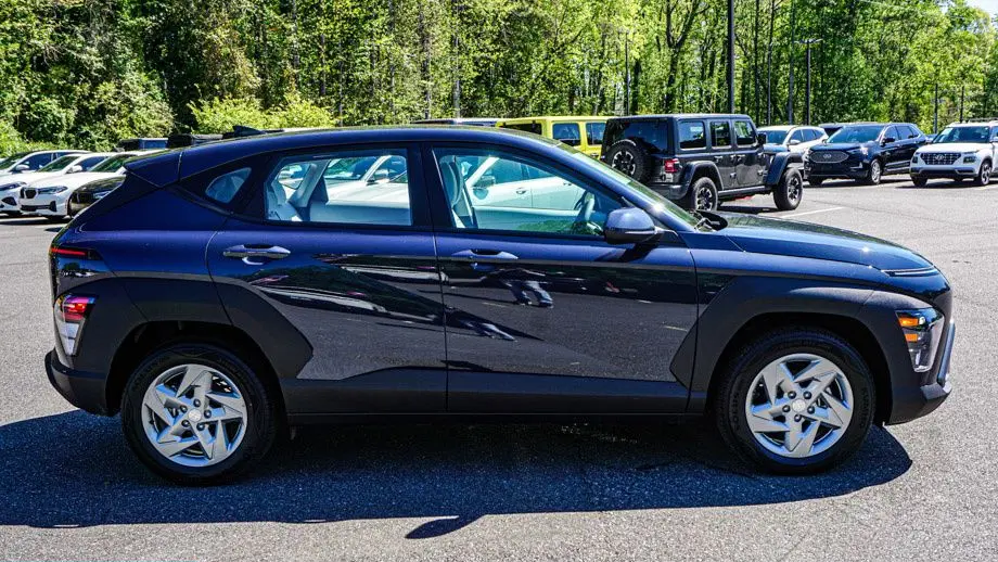 2026 Hyundai KONA SE