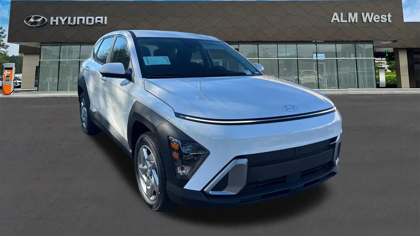 2026 Hyundai KONA SE