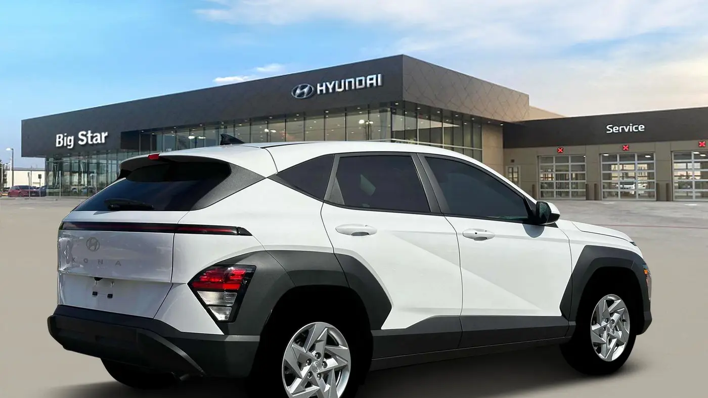 2026 Hyundai KONA SE