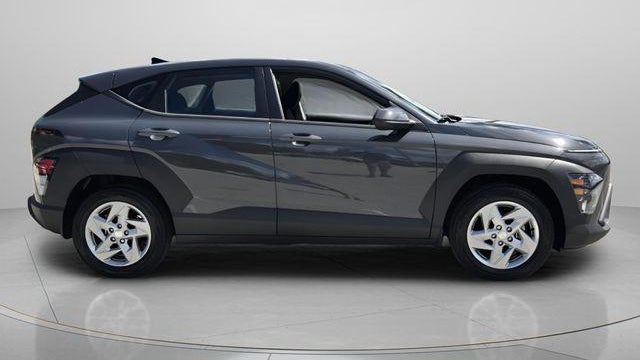 2024 Hyundai KONA SE