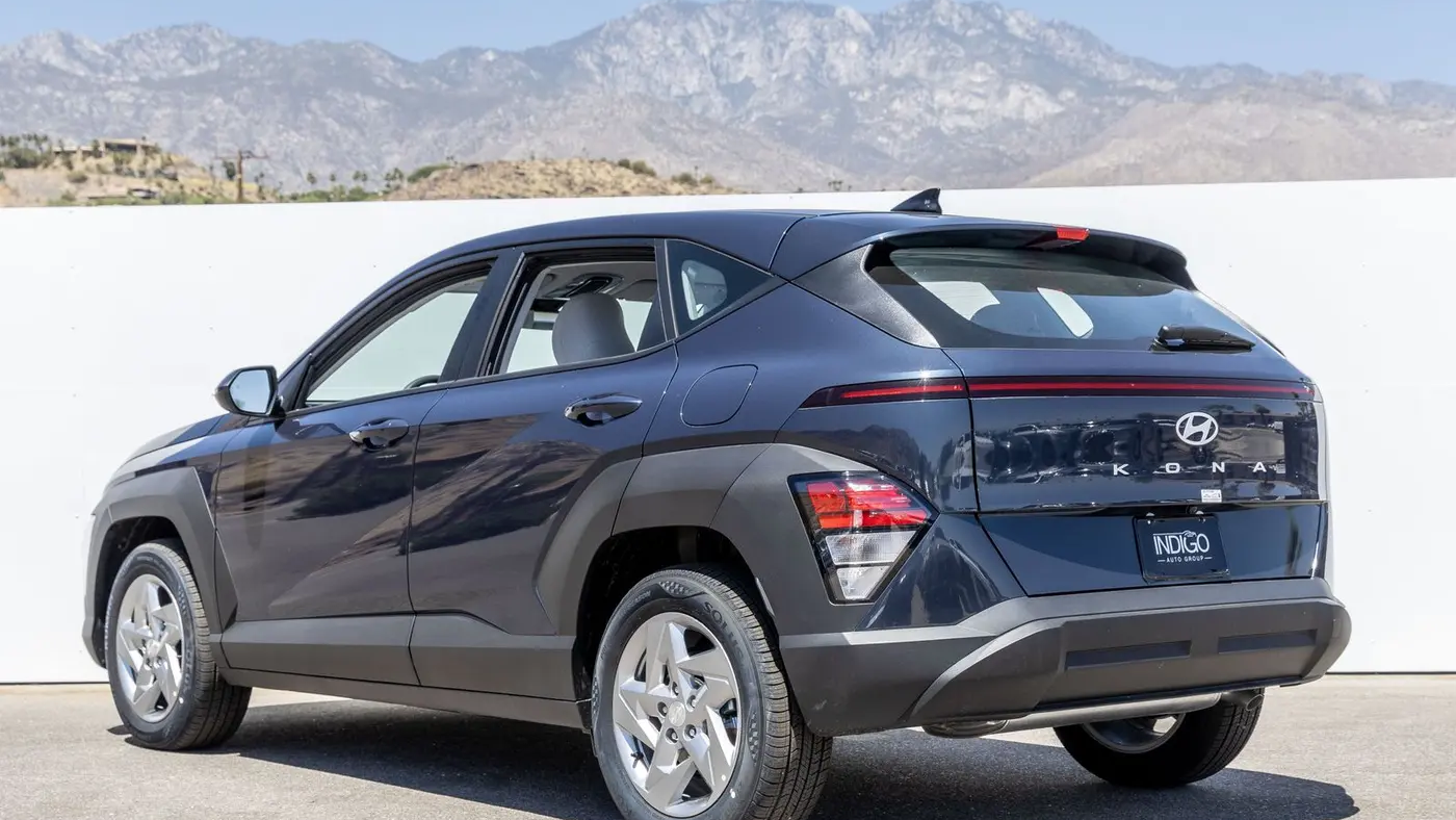 2026 Hyundai KONA SE