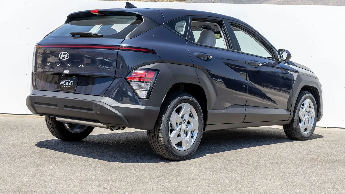 2026 Hyundai KONA SE