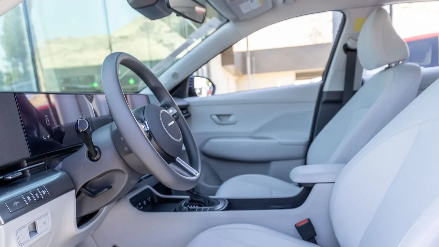 2026 Hyundai KONA SE