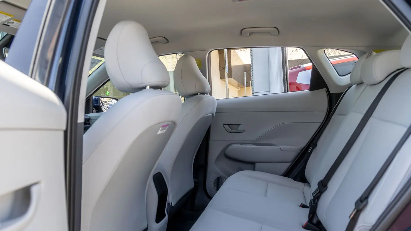 2026 Hyundai KONA SE