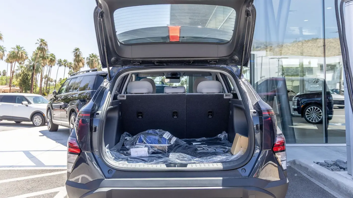 2026 Hyundai KONA SE