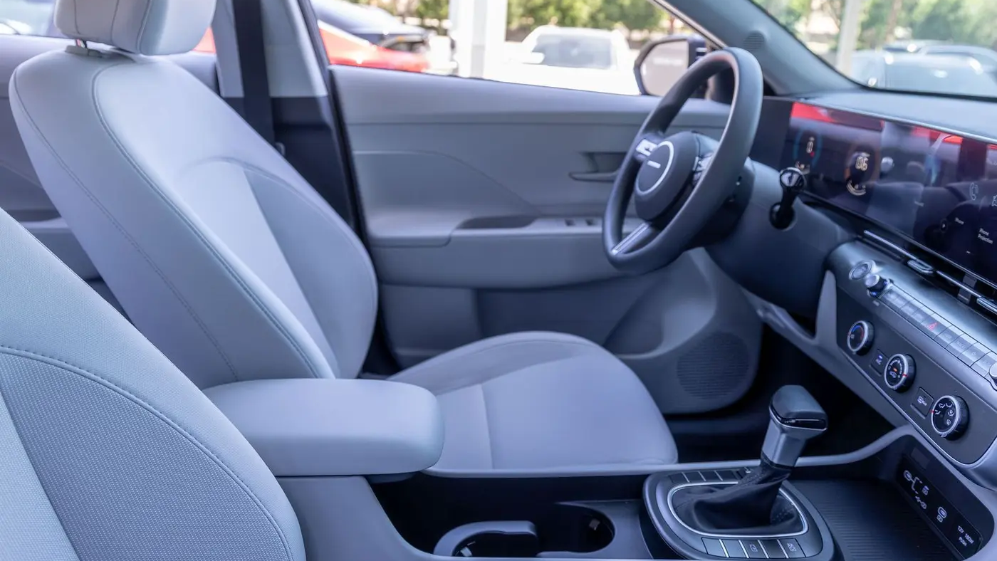 2026 Hyundai KONA SE