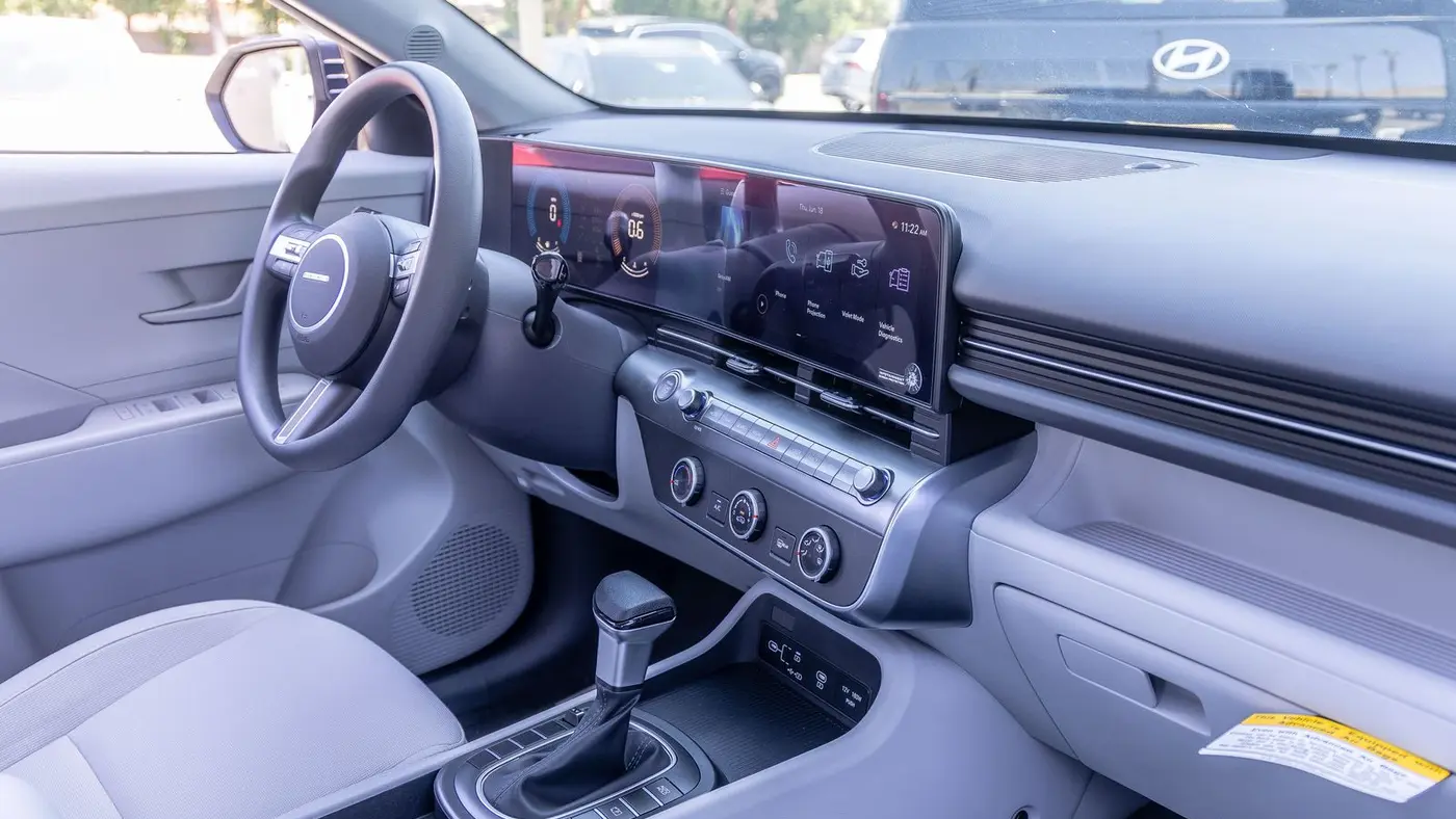 2026 Hyundai KONA SE