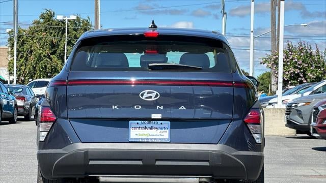 2026 Hyundai KONA SE