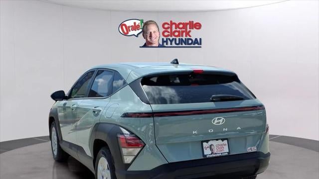 2024 Hyundai KONA SE