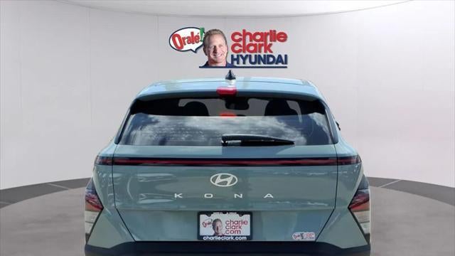 2024 Hyundai KONA SE
