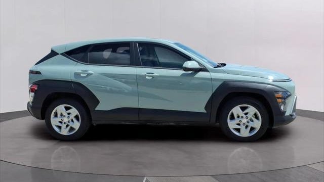 2024 Hyundai KONA SE
