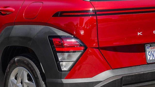 2025 Hyundai KONA SE