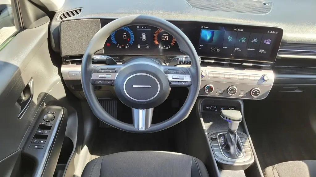 2025 Hyundai KONA SE