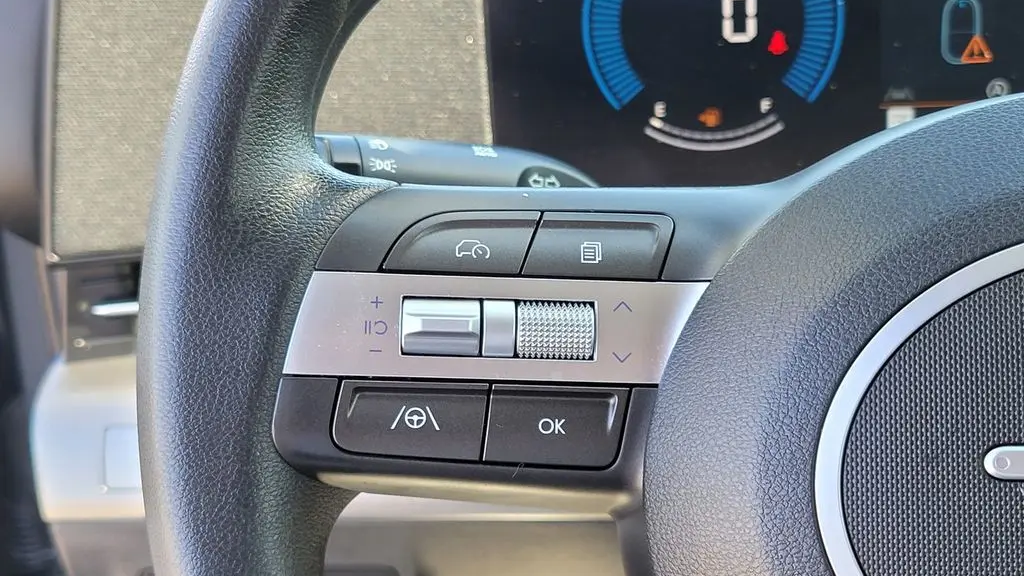 2025 Hyundai KONA SE