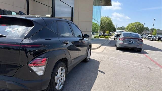 2025 Hyundai KONA SE