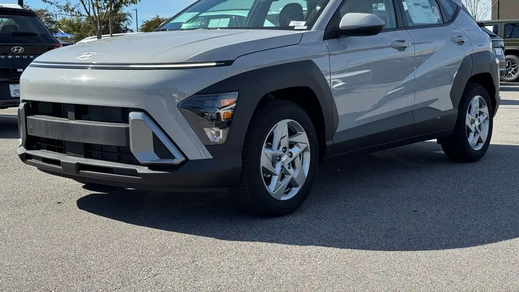 2026 Hyundai KONA SE