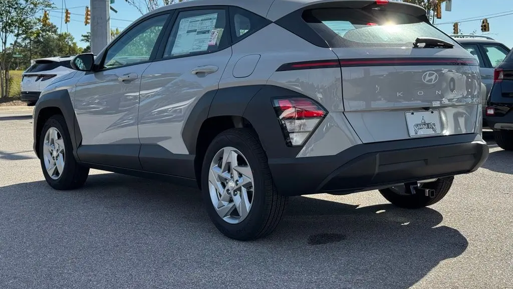 2026 Hyundai KONA SE