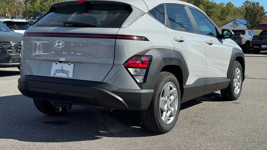 2026 Hyundai KONA SE