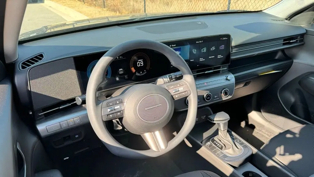 2026 Hyundai KONA SE