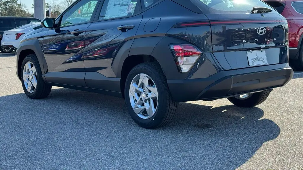 2026 Hyundai KONA SE