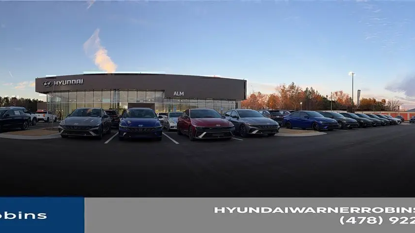 2026 Hyundai KONA SE