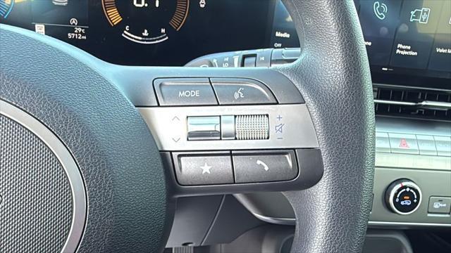 2026 Hyundai KONA SE