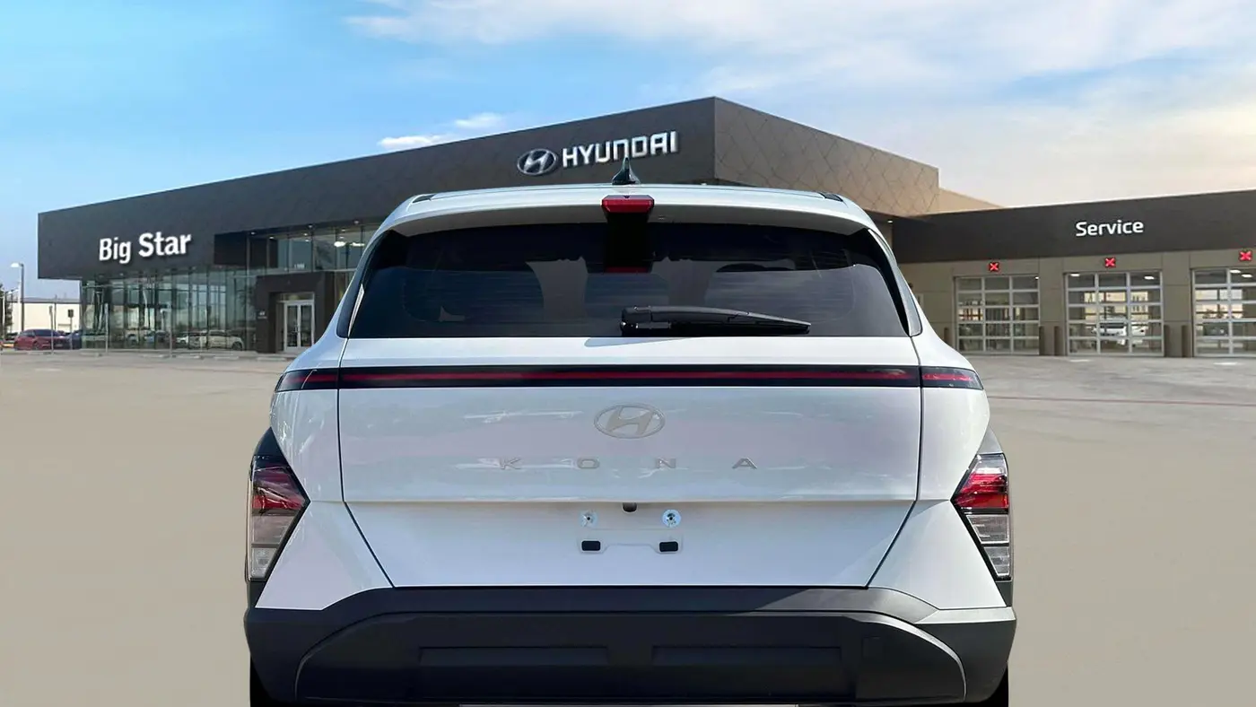 2026 Hyundai KONA SE