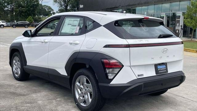 2026 Hyundai KONA SE