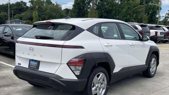 2026 Hyundai KONA SE