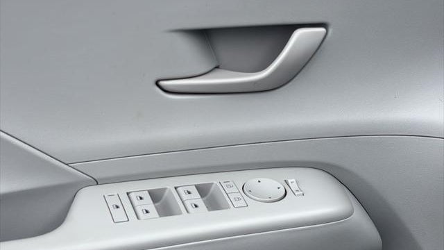2024 Hyundai KONA SE