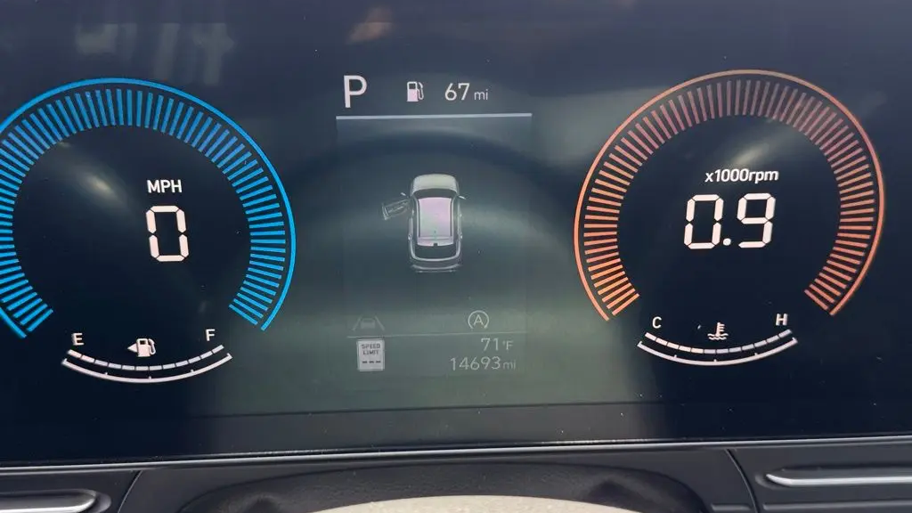 2024 Hyundai KONA SE