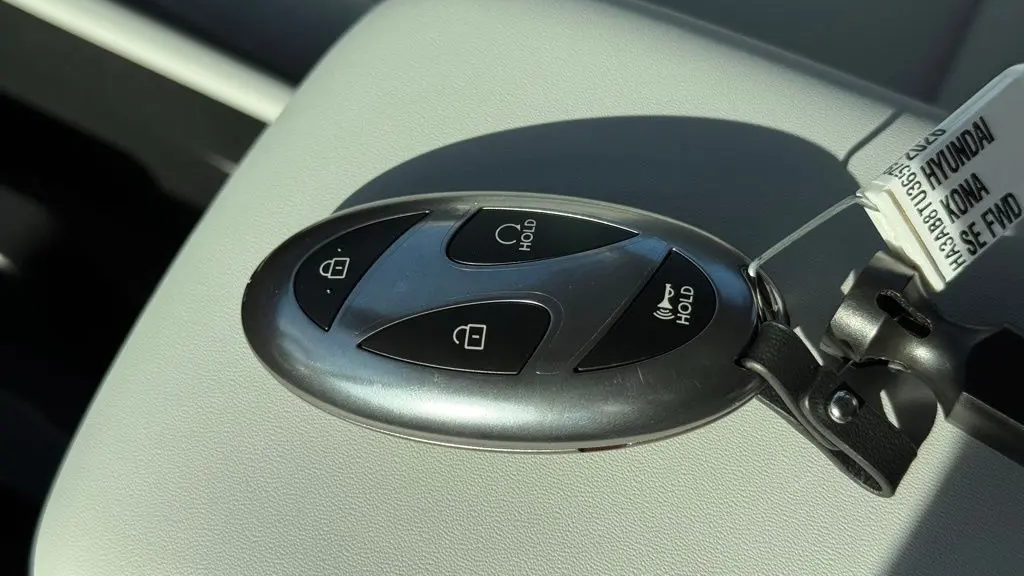 2026 Hyundai KONA SE