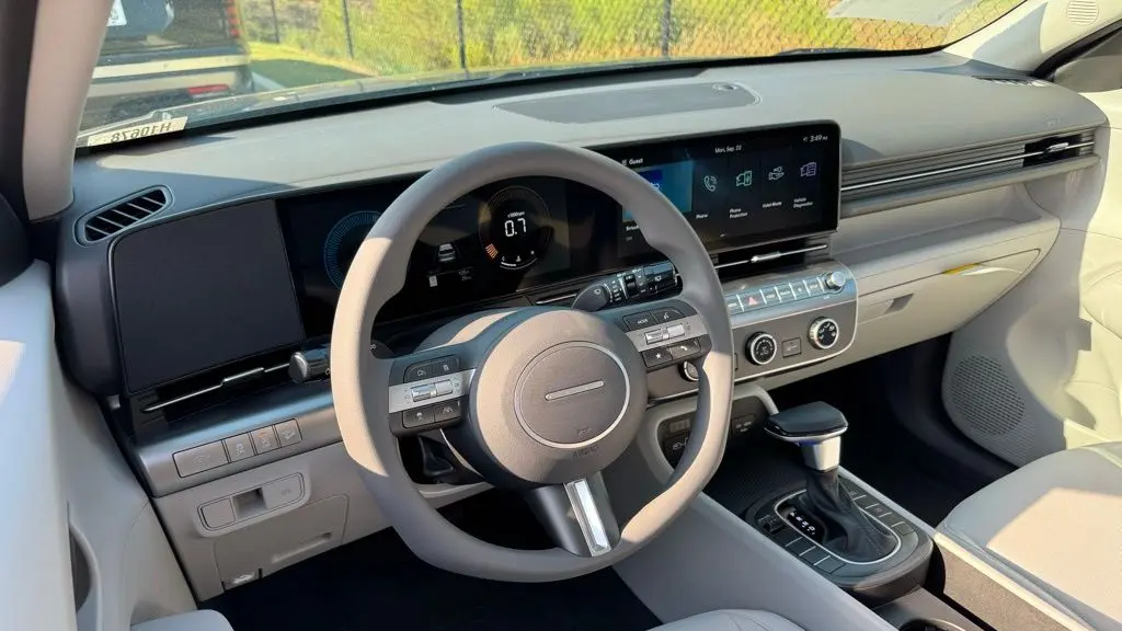 2026 Hyundai KONA SE