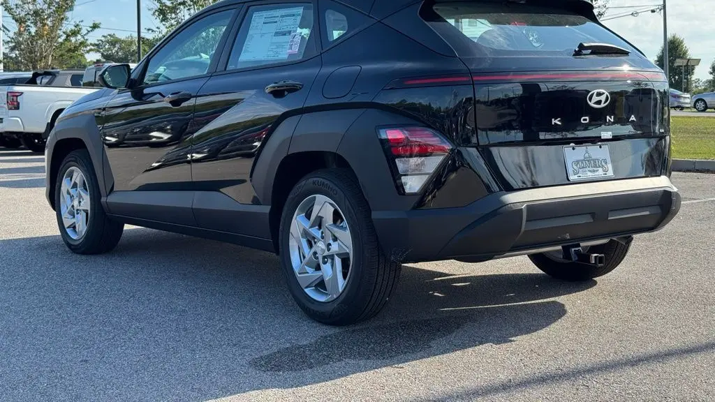 2026 Hyundai KONA SE