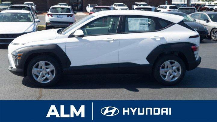 2026 Hyundai KONA SE
