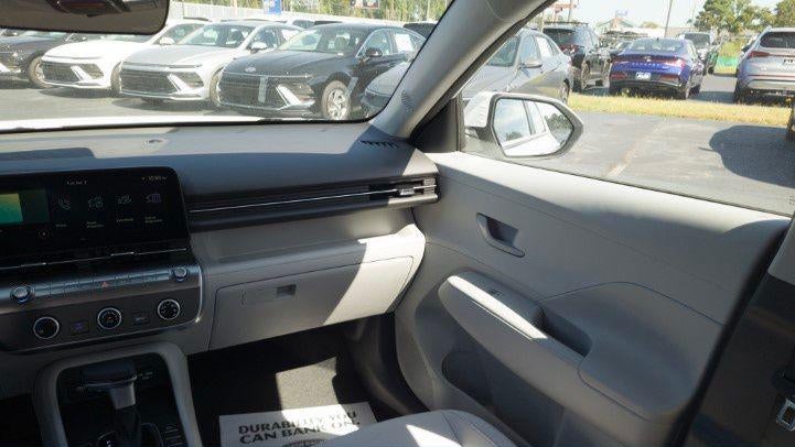 2026 Hyundai KONA SE